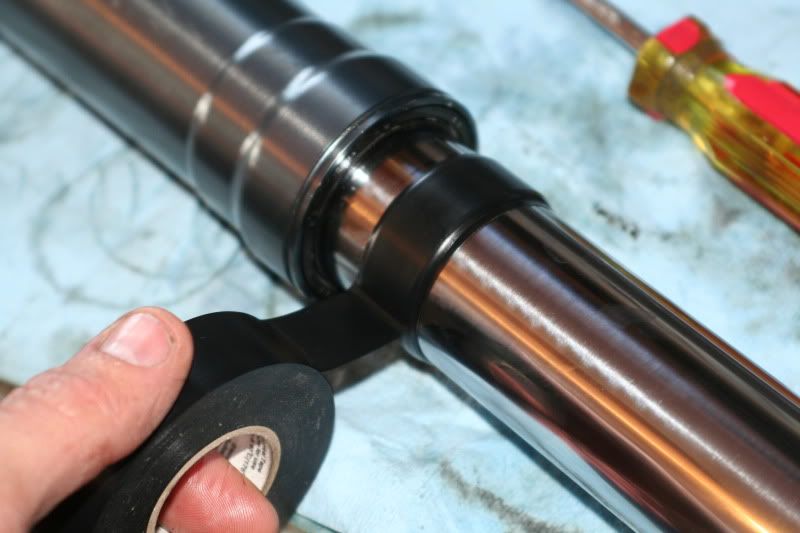 How To Rebuild your KTM LC4 640 Forks / Seals Adventure Rider